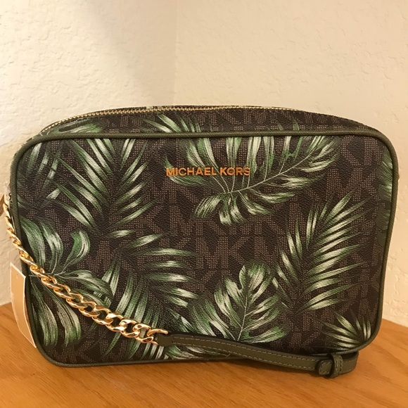 Michael Kors Handbags - Michael Kors Large Jet set crossbody brown olive